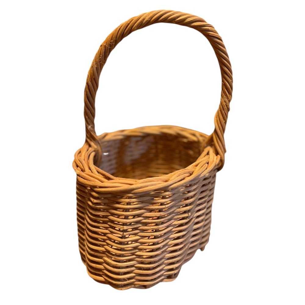 Vintage Wicker Basket Small Handwoven Basket Twisted Handle Rustic Cottage - Picture 3 of 9